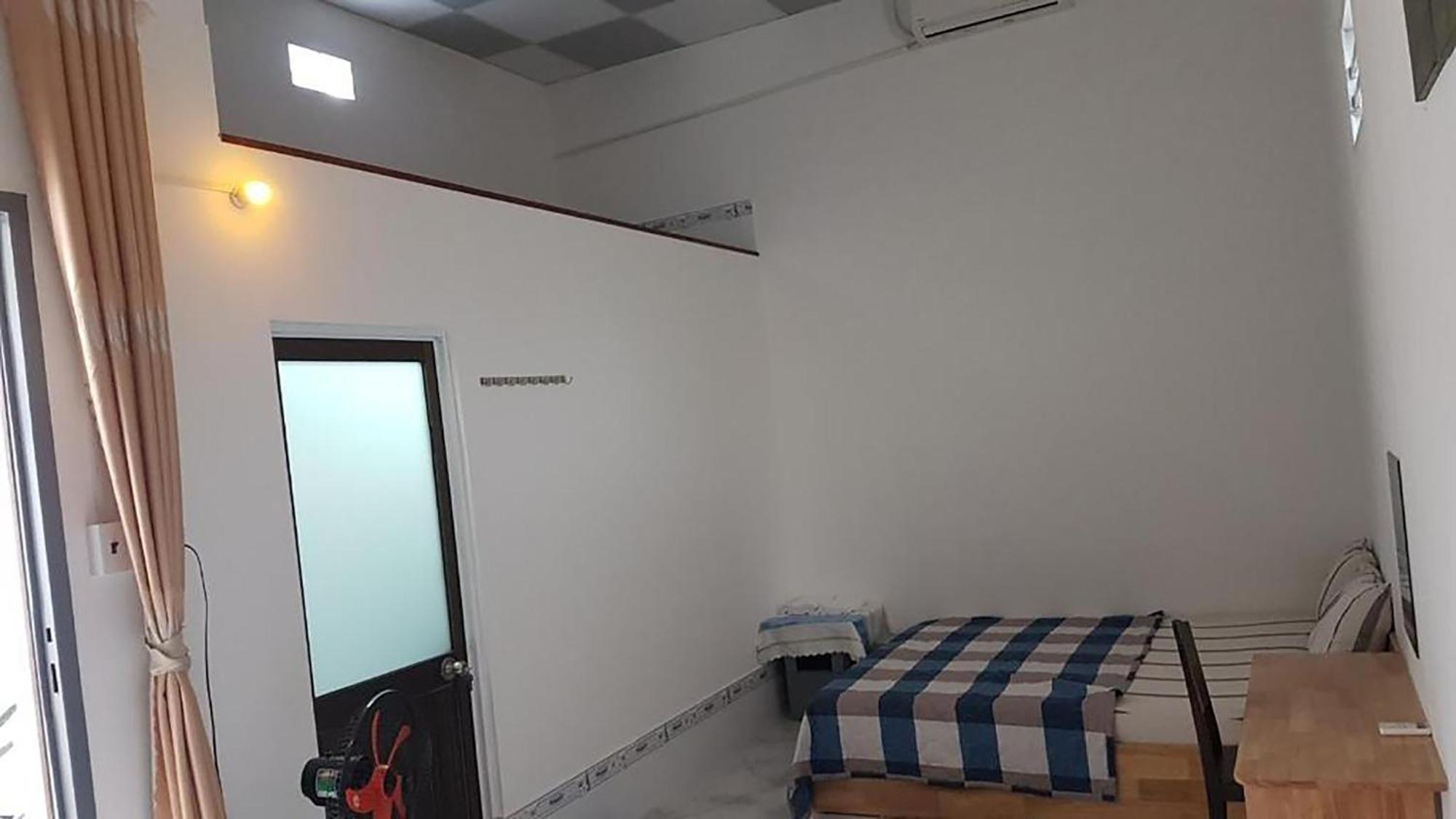 Hoa Lan Motel & Homestay Giong Tu Dien Екстер'єр фото