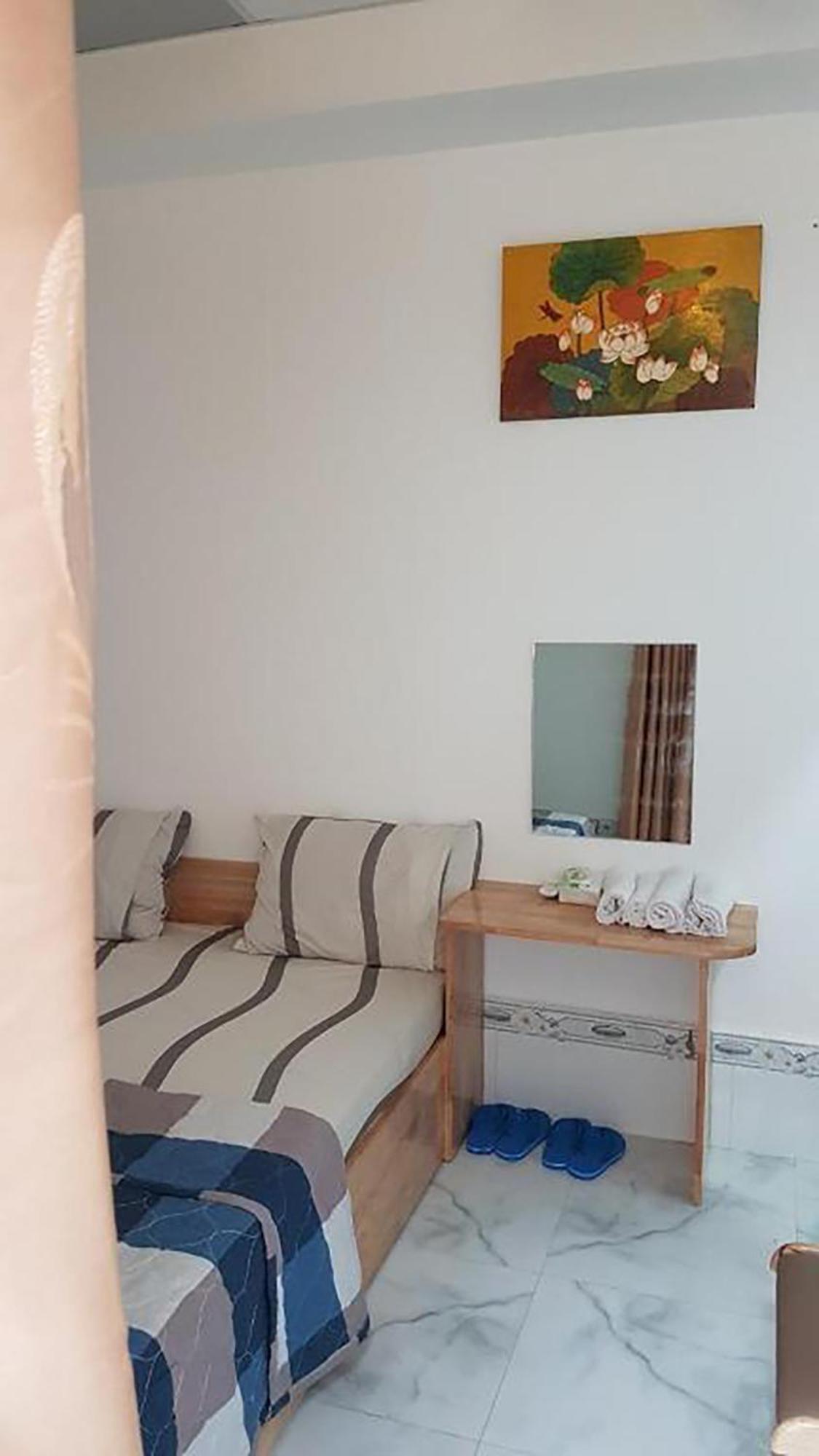 Hoa Lan Motel & Homestay Giong Tu Dien Екстер'єр фото